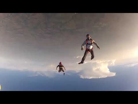 Skydiver Saves Teammate Who Faints Mid-Flight